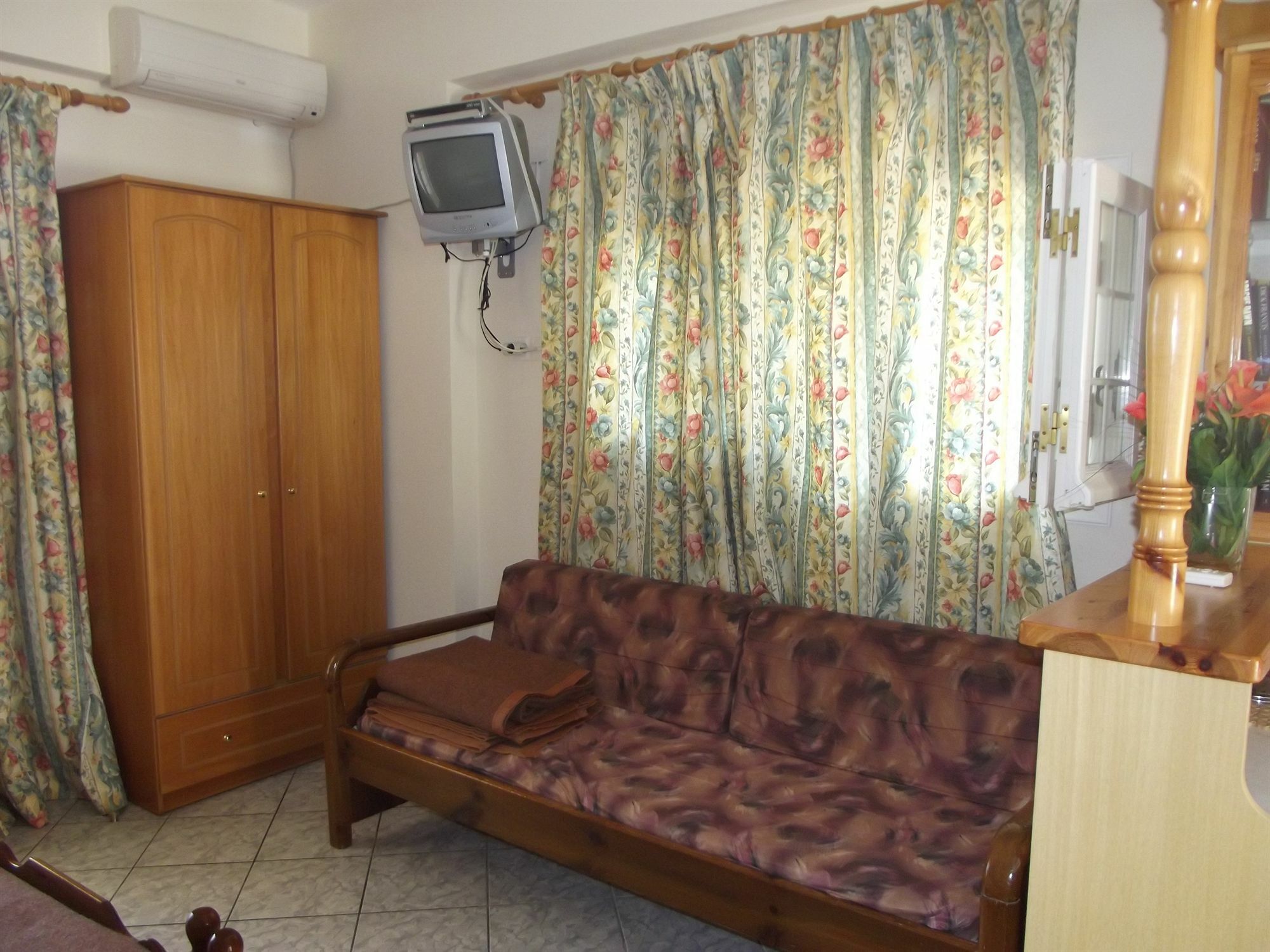 פאלאוקסטריצה Manganas Studios מראה חיצוני תמונה